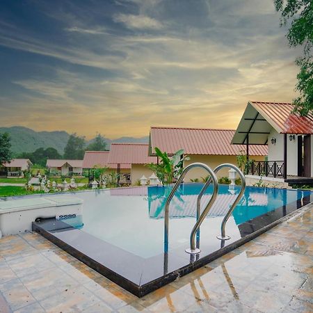 Ninad Homestays Карджат Екстер'єр фото