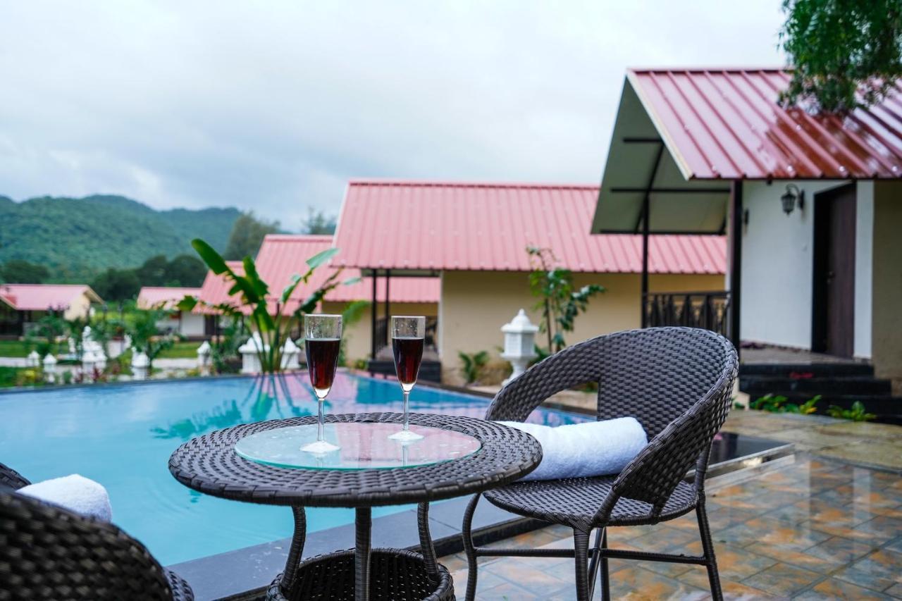 Ninad Homestays Карджат Екстер'єр фото