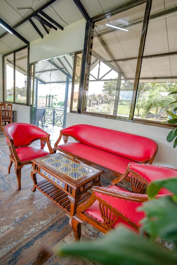 Ninad Homestays Карджат Екстер'єр фото